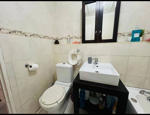 2 BEDROOM TOWNHOUSE FOR SALE IN CATO MANOR